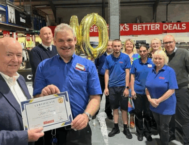 Employer slammed after giving ‘insulting’ gift to employee for working there for 40 years
