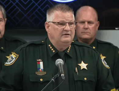 Florida sheriff makes brutally violent threats to protesters at press conference and sparks controversy Florida sheriff makes brutally violent threats to protesters at press conference and sparks controversy