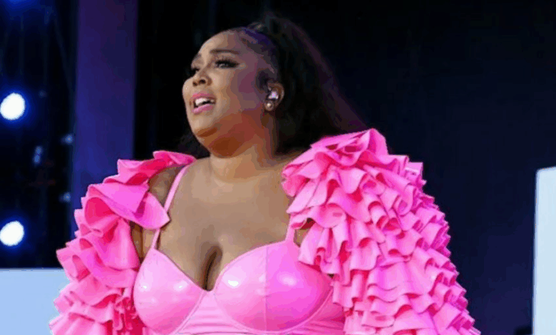 “Lizzo Surprises Fans with Dramatic Weight Loss”: So Skinny, Like a Different Person!